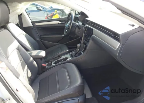 2020 Volkswagen Passat 2.0T Se z USA, uszkodzony, nr VIN 1VWSA7A36LC006358